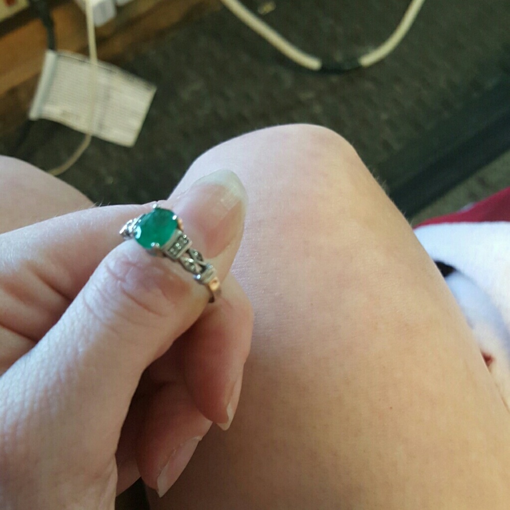 Silver emerald ring
